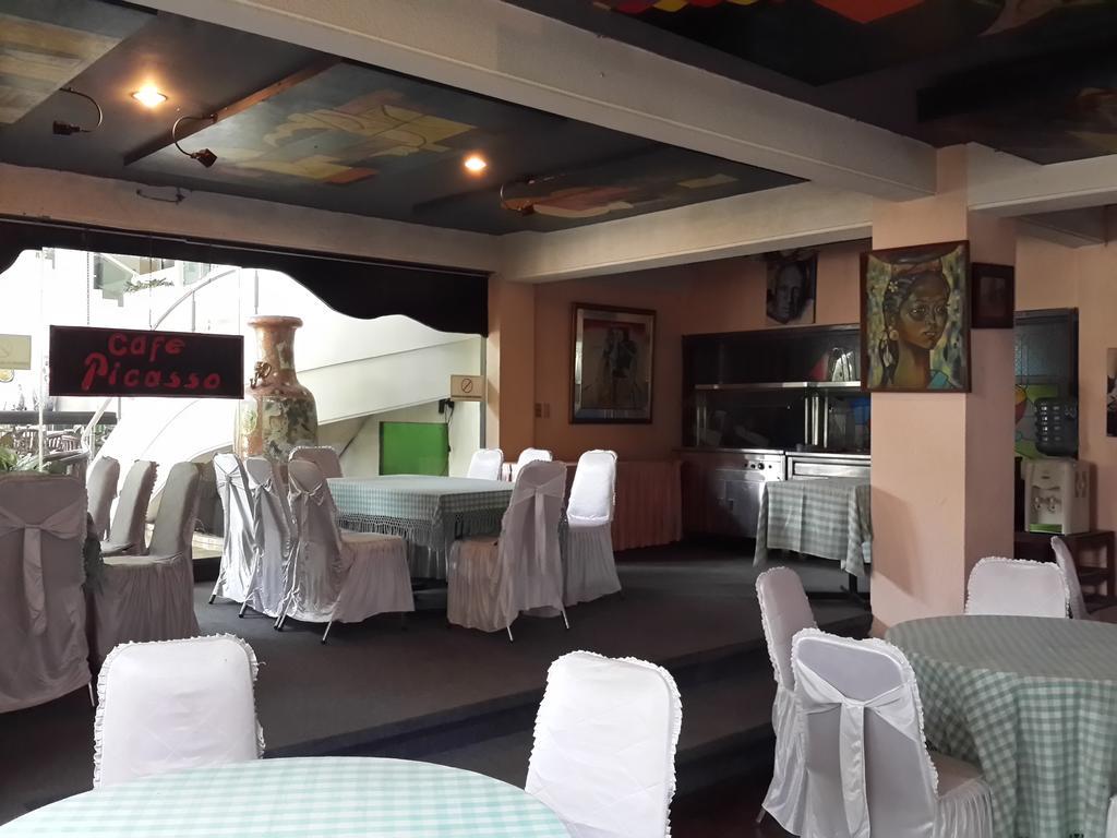 Reddoorz Plus Near Kebayoran Baru Blok S Джакарта Экстерьер фото