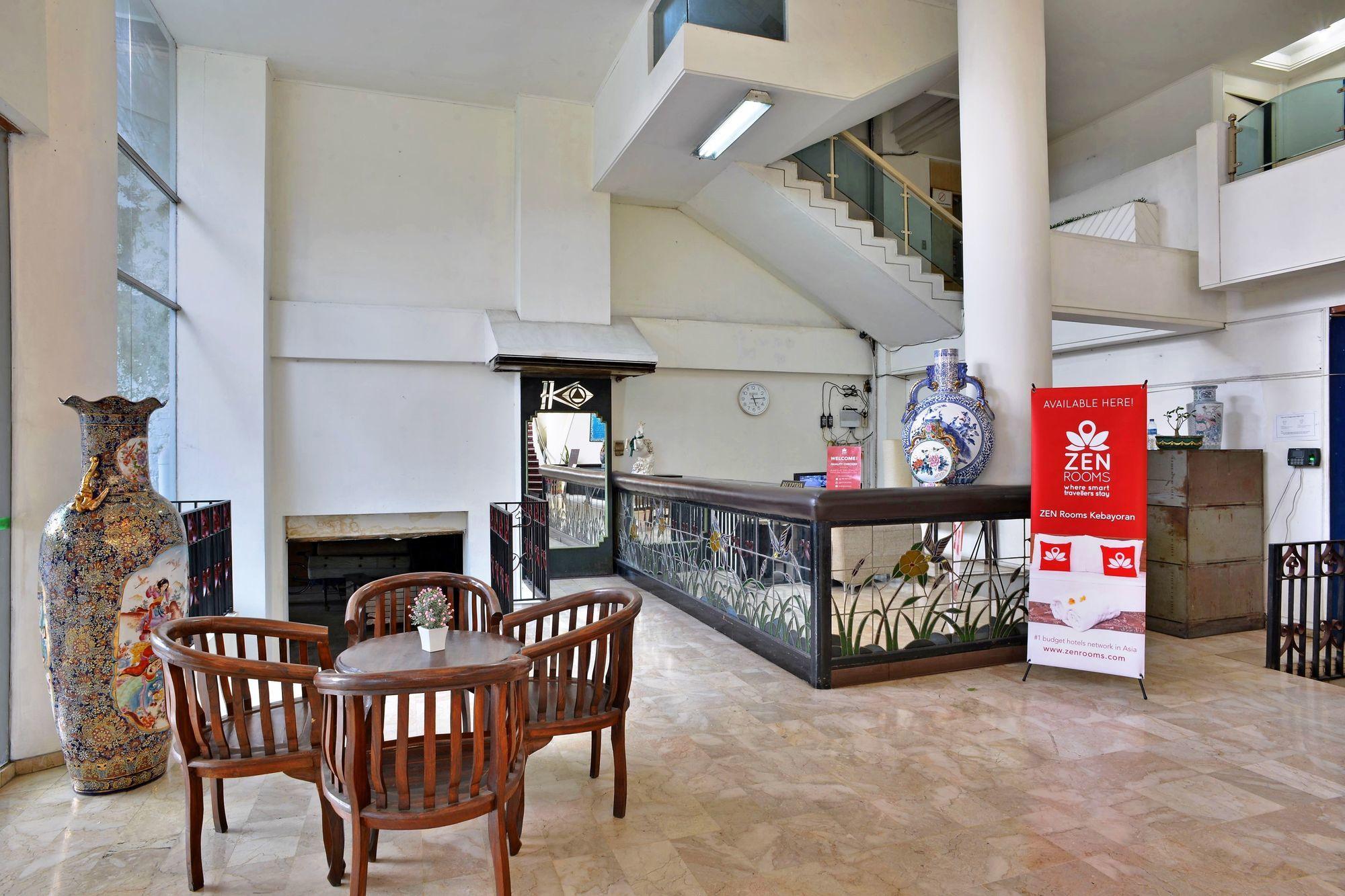 Reddoorz Plus Near Kebayoran Baru Blok S Джакарта Экстерьер фото