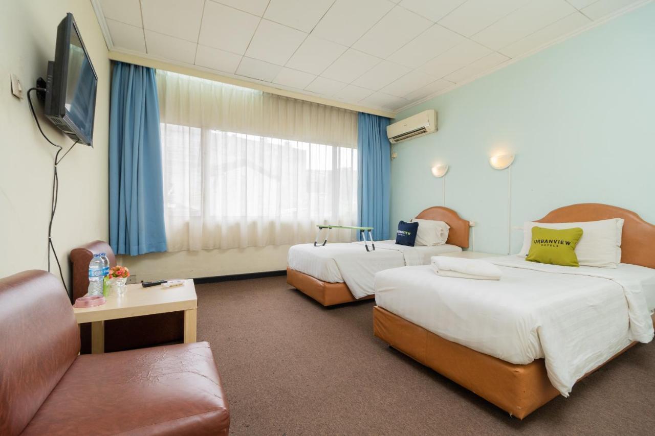 Reddoorz Plus Near Kebayoran Baru Blok S Джакарта Экстерьер фото