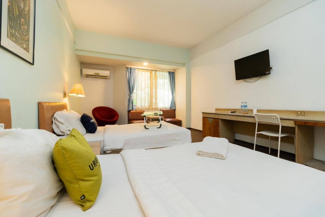 Reddoorz Plus Near Kebayoran Baru Blok S Джакарта Экстерьер фото