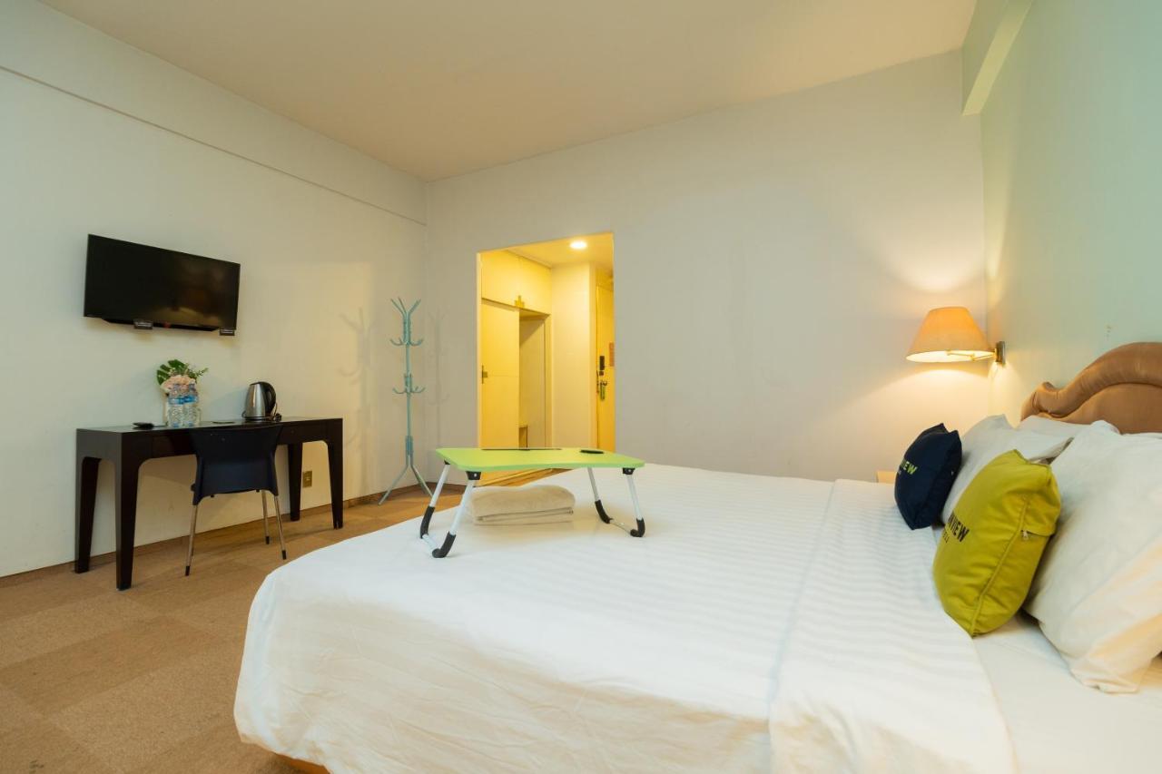 Reddoorz Plus Near Kebayoran Baru Blok S Джакарта Экстерьер фото