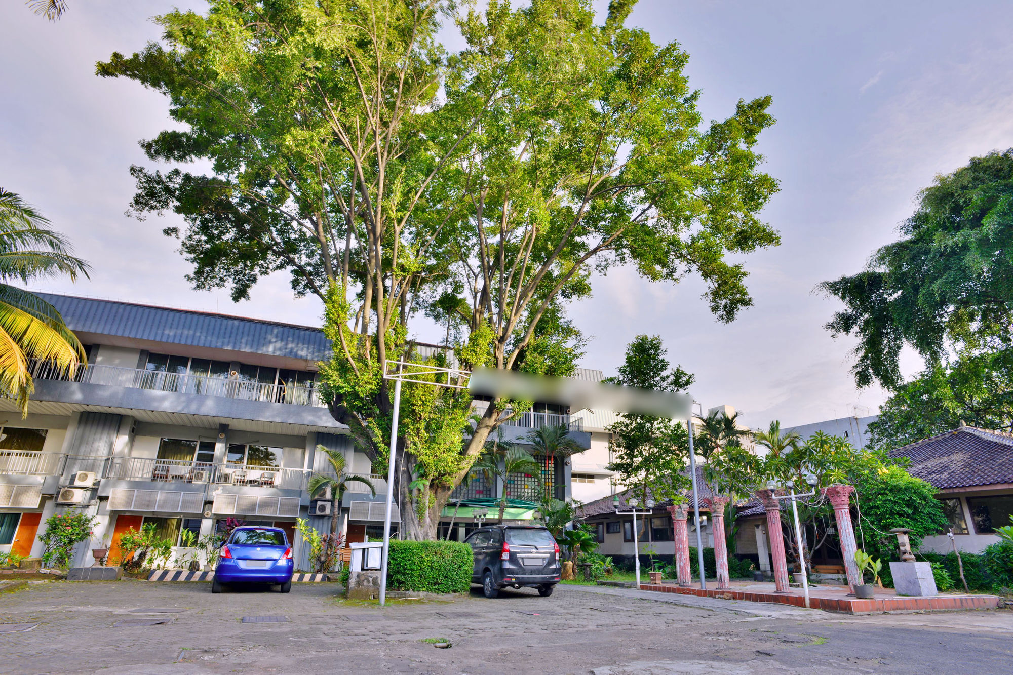 Reddoorz Plus Near Kebayoran Baru Blok S Джакарта Экстерьер фото